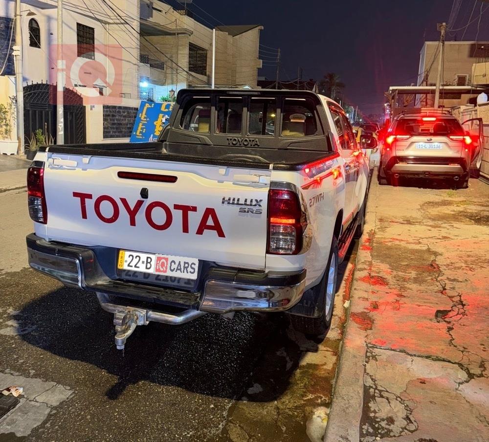 تويوتا هايلوكس